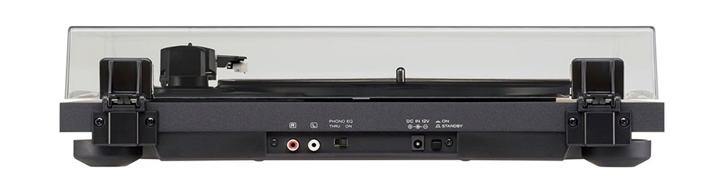 Rückseite des TEAC TN-180BT Bluetooth-Plattenspielers mit Cinch-Ausgängen und PHONO-EQ-Schalter