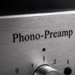 Was ist ein Phono-Preamp – Detailansicht eines Phono-Vorverstärkers für Plattenspieler